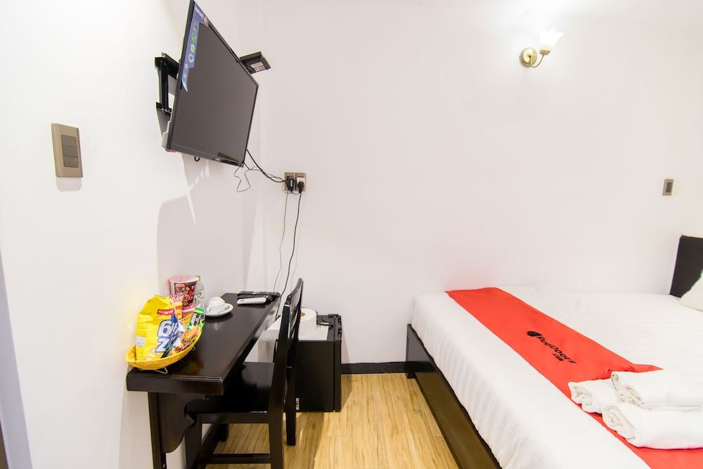 RedDoorz Plus near Ba Chieu Local Market Standard Double Room 11