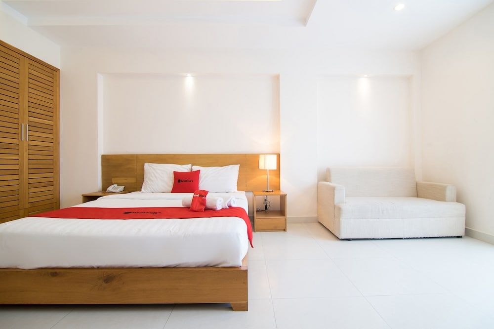 undefined RedDoorz Plus near SECC D7 9