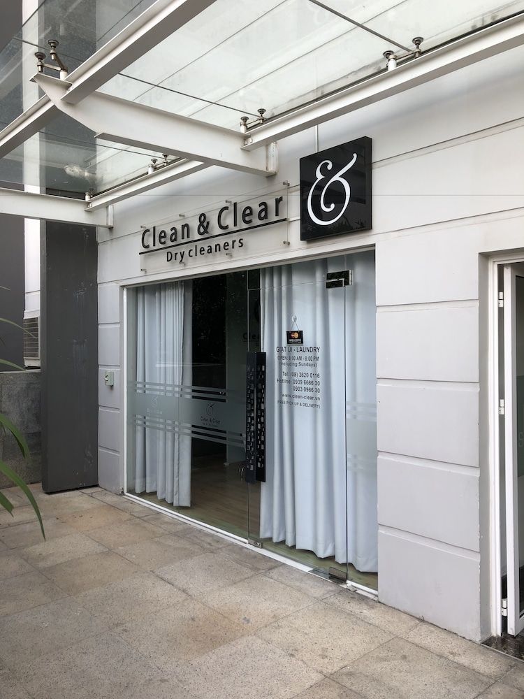 undefined Sunrise City Luxury New 2bed2bath SW POOL1 2