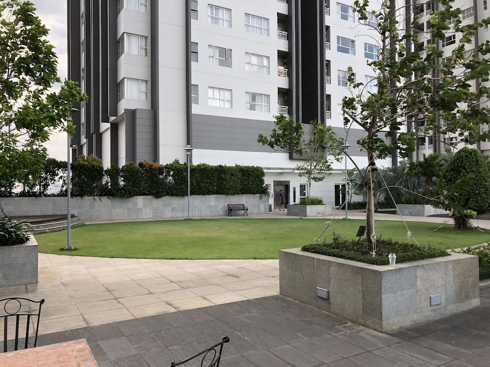 undefined Sunrise City Luxury New 2bed2bath SW POOL1 3