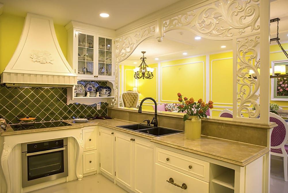 undefined 1BR Victorian Apartment River View D7 10