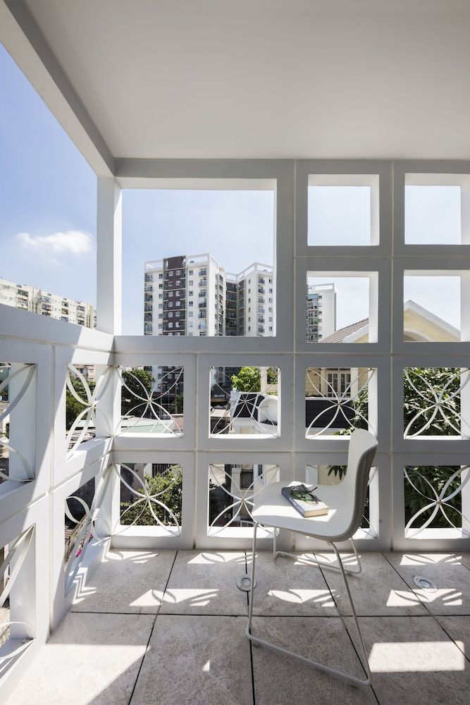 The Tropical Residence Serviced Homestay Deluxe Double Room, Bathtub 5