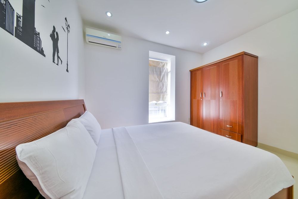 Victorian Hotel Comfort Apartment, 2 Bedrooms, Non Smoking, City View 4