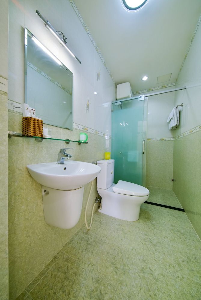 Victorian Hotel Comfort Apartment, 2 Bedrooms, Non Smoking, City View 23