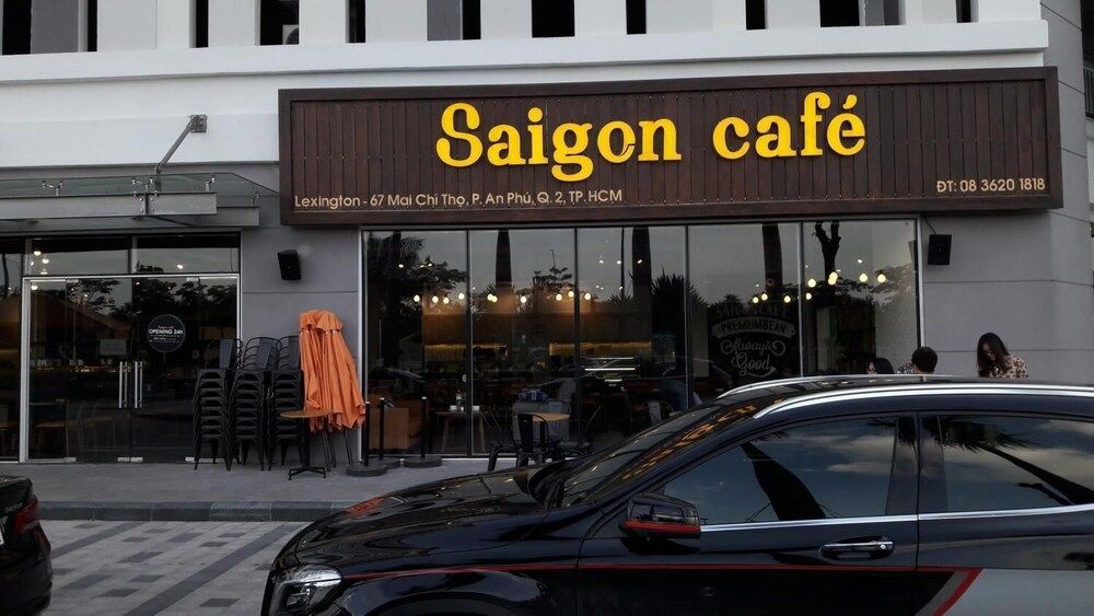 undefined Horse Square Apartment 8