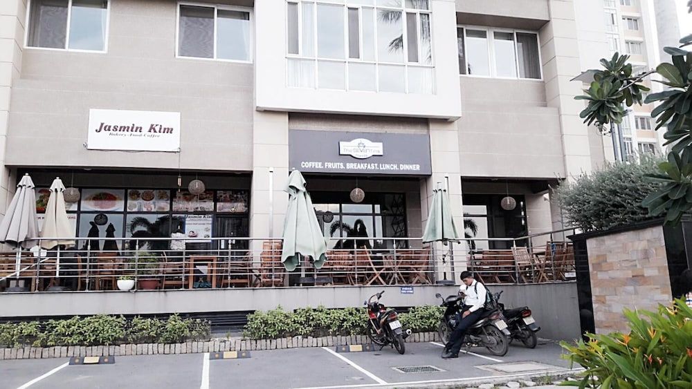 undefined Horse Square Apartment 10