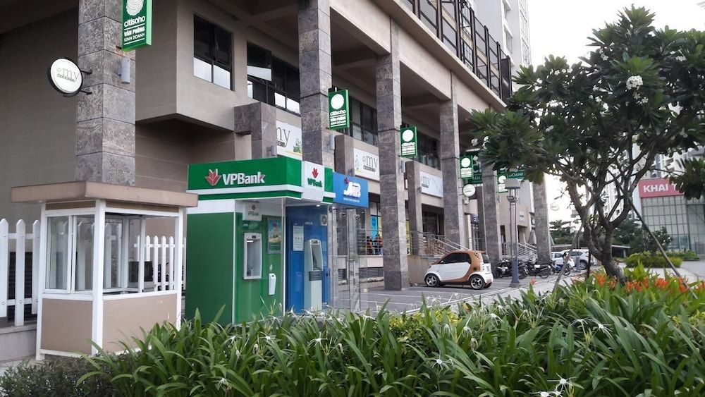 undefined Horse Square Apartment 5