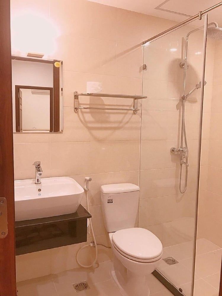 undefined Crown Apartment 3