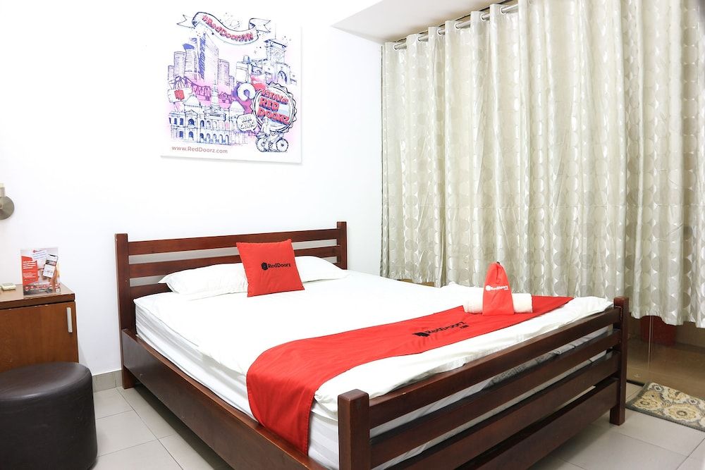 undefined RedDoorz near Gia Dinh Church 3