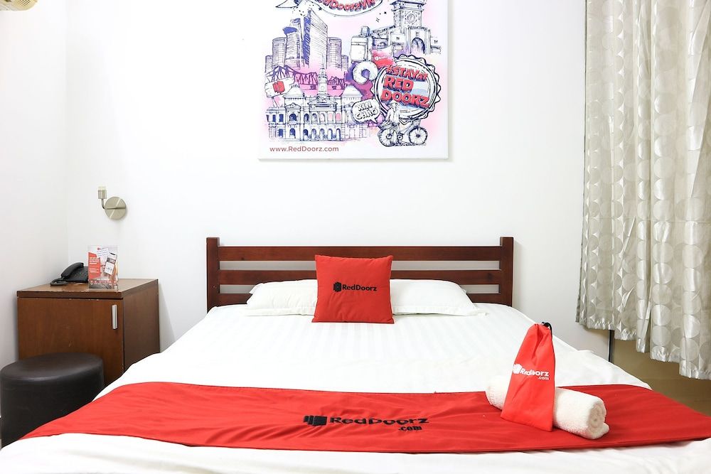 RedDoorz near Gia Dinh Church Standard Double Room 2