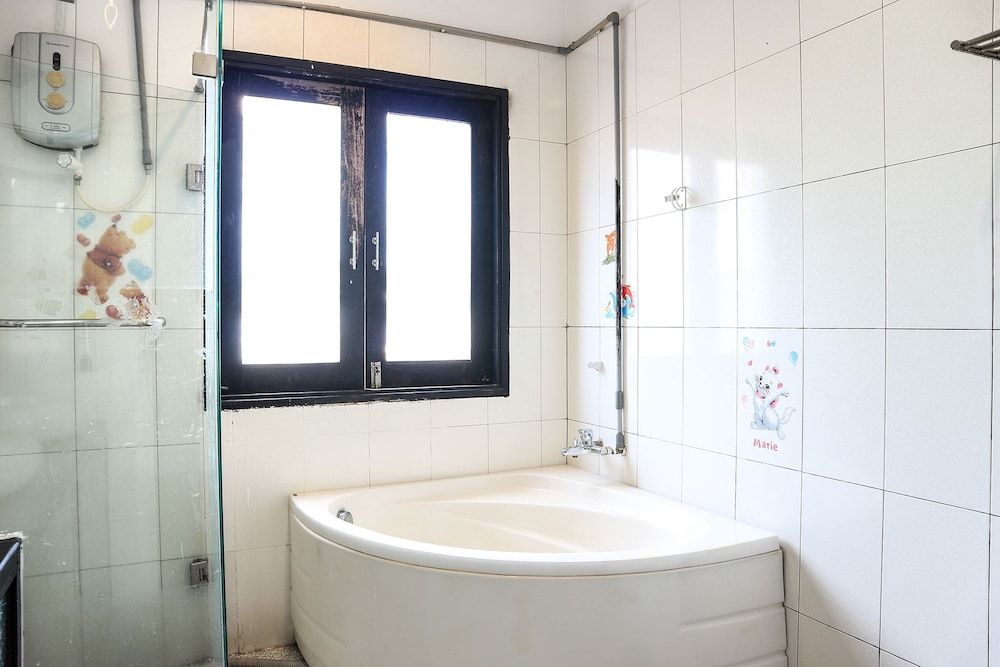 RedDoorz near Gia Dinh Church Family Room 13