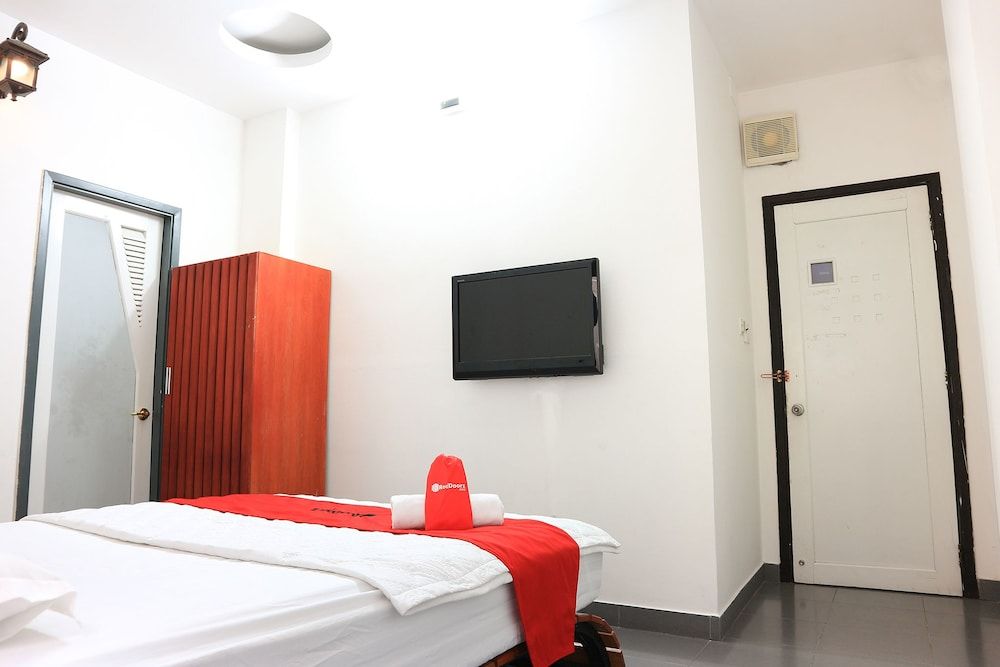 RedDoorz near Gia Dinh Church Superior Double Room 13