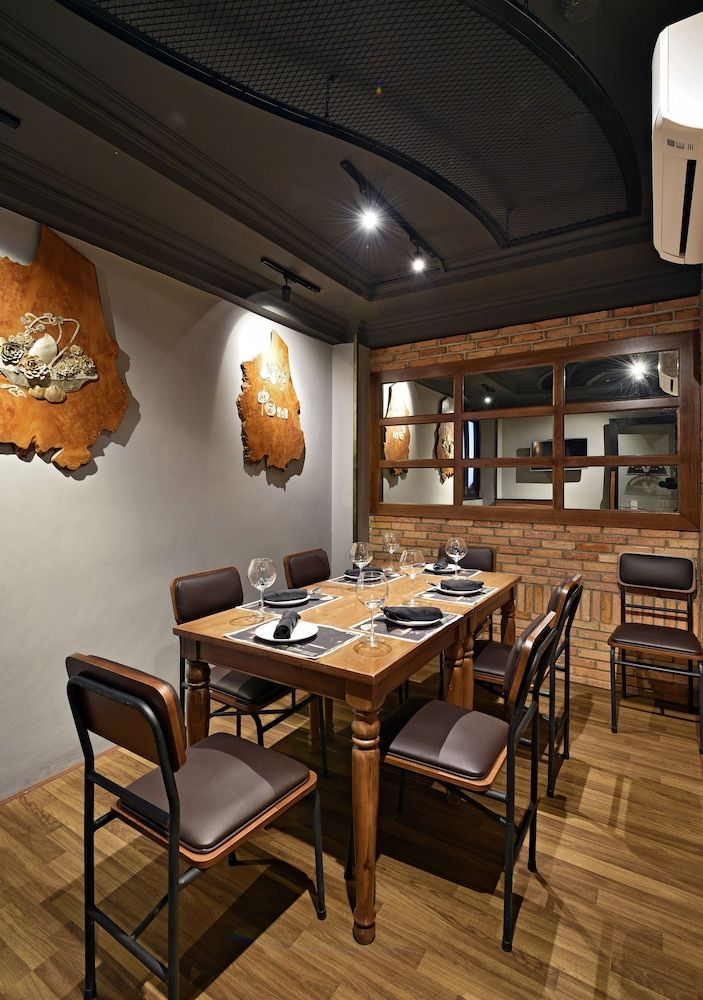 undefined Tuong Vy Hotel 10