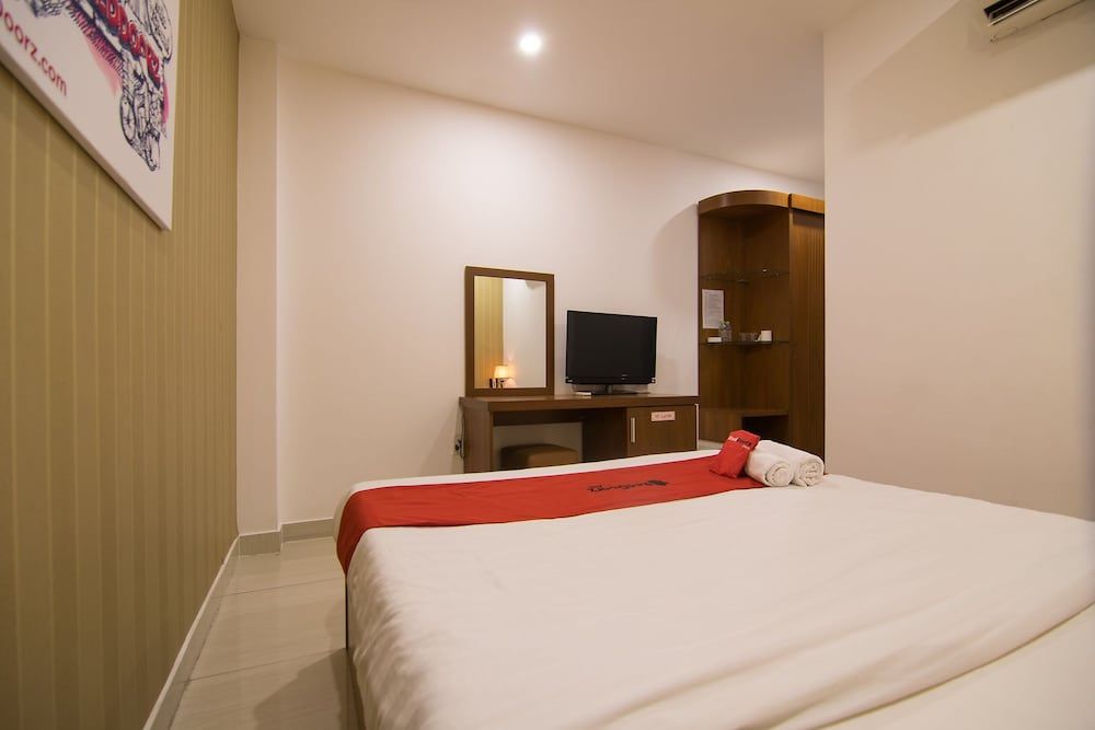 undefined RedDoorz Plus @ Trung Son Residence 7