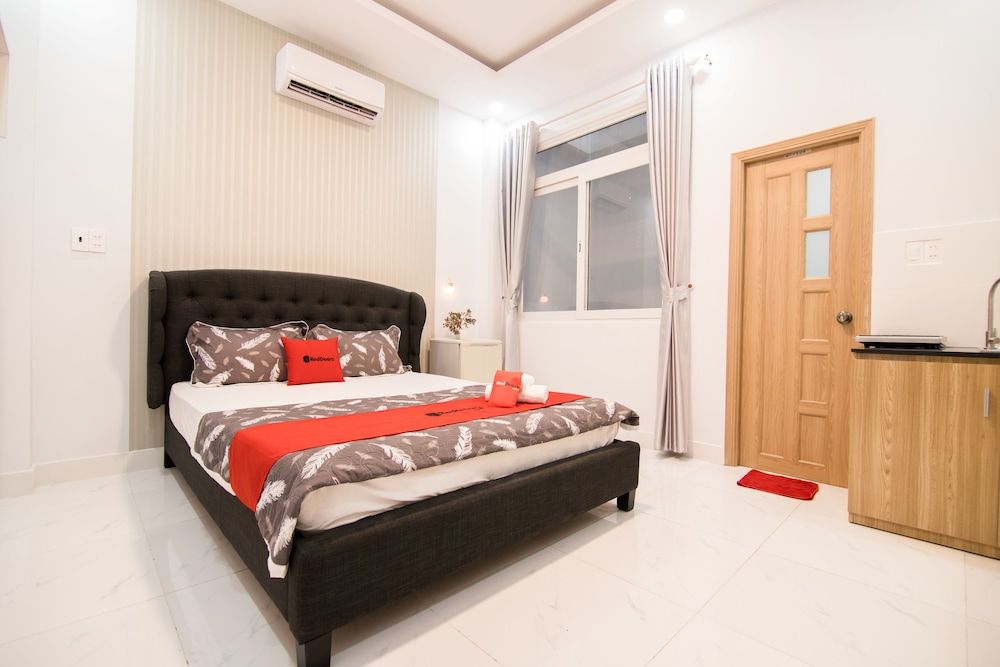 undefined RedDoorz near Saigon Zoo 2