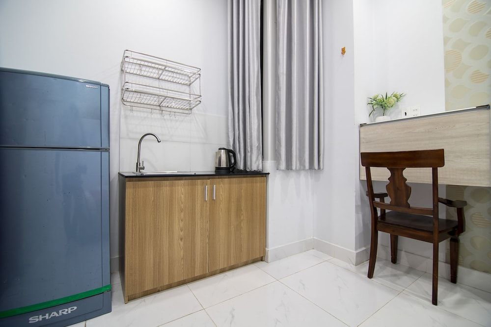 RedDoorz near Saigon Zoo Double Room 4