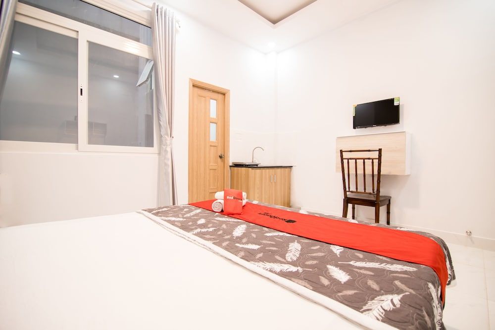 undefined RedDoorz near Saigon Zoo 6