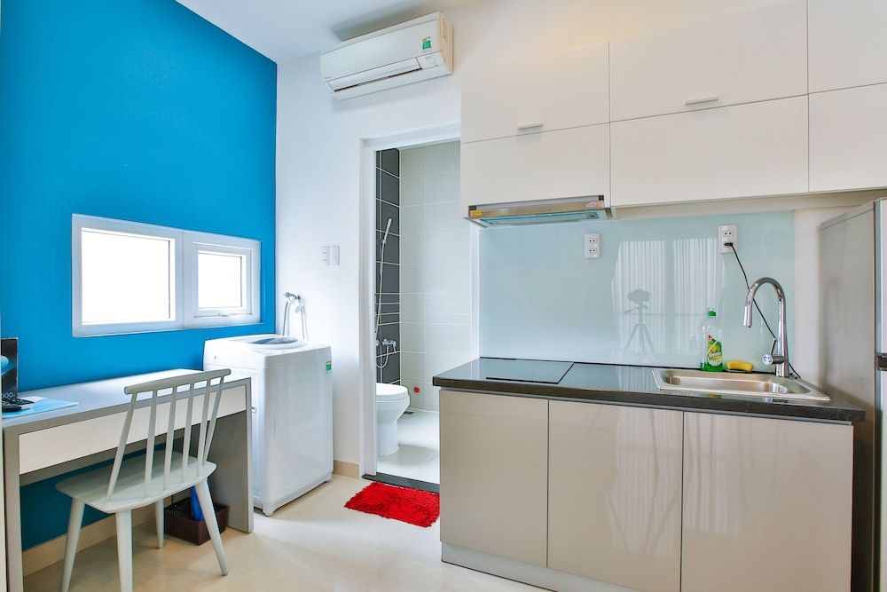 Sunflower Boutique Studio Apartment Studio Apartment, Balcony and Windows 5