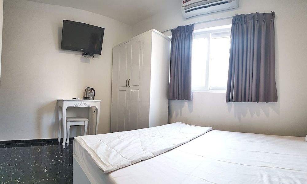 undefined The Phoenix 74 Hotel 9