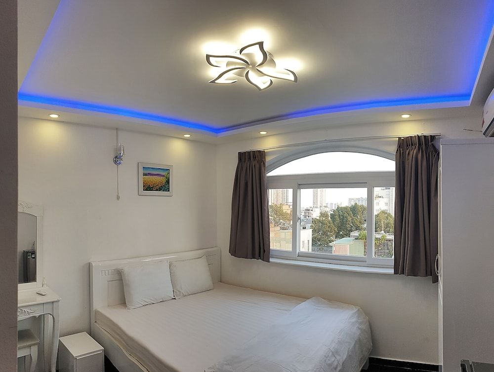 undefined The Phoenix 74 Hotel 4