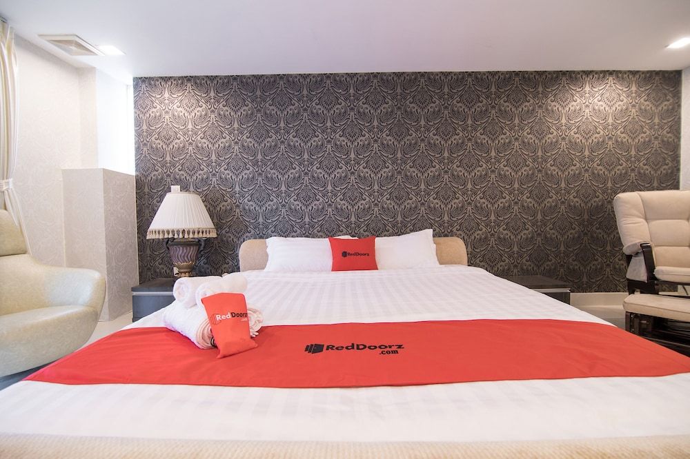 undefined RedDoorz Plus near SECC 2 