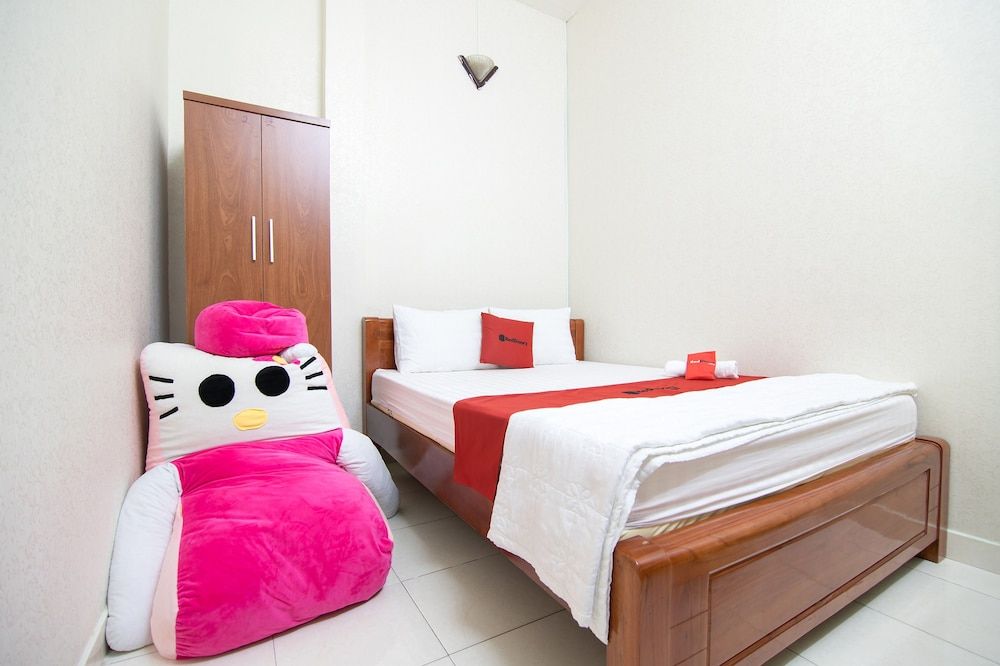 undefined RedDoorz near Tan Son Nhat Airport 3 3
