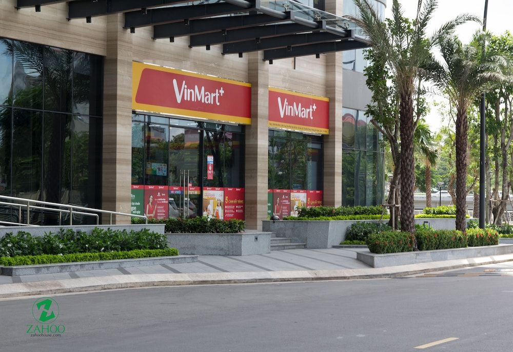 undefined Halo Apartment 5