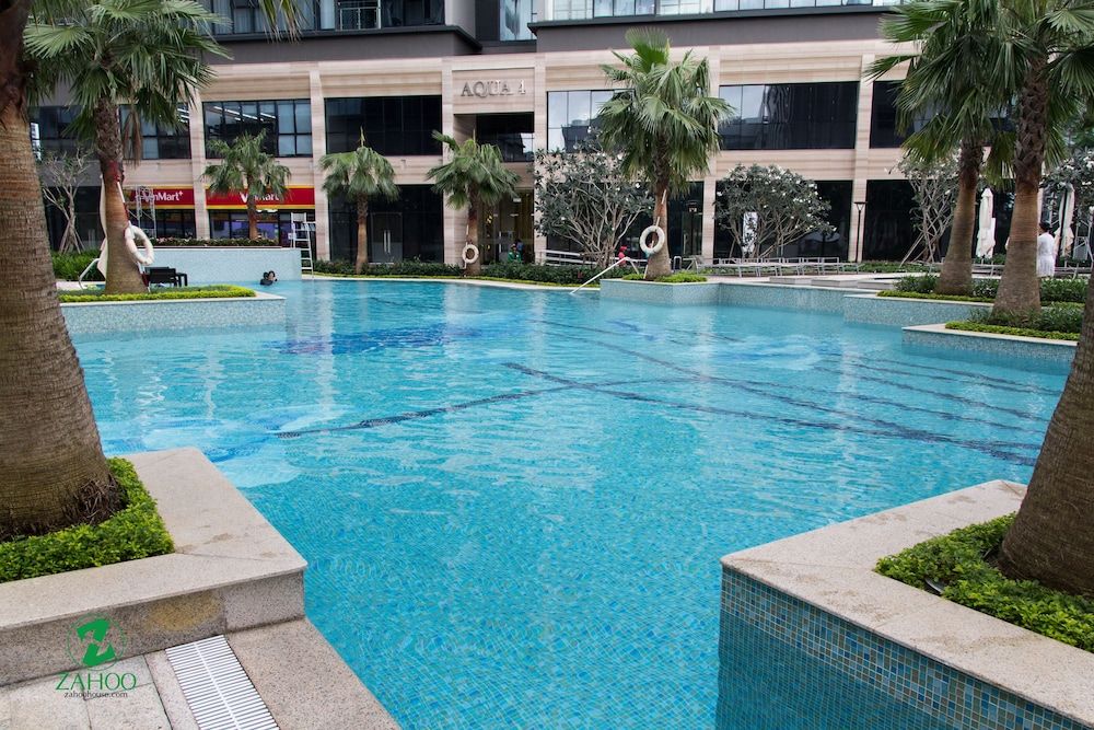 undefined Halo Apartment 2