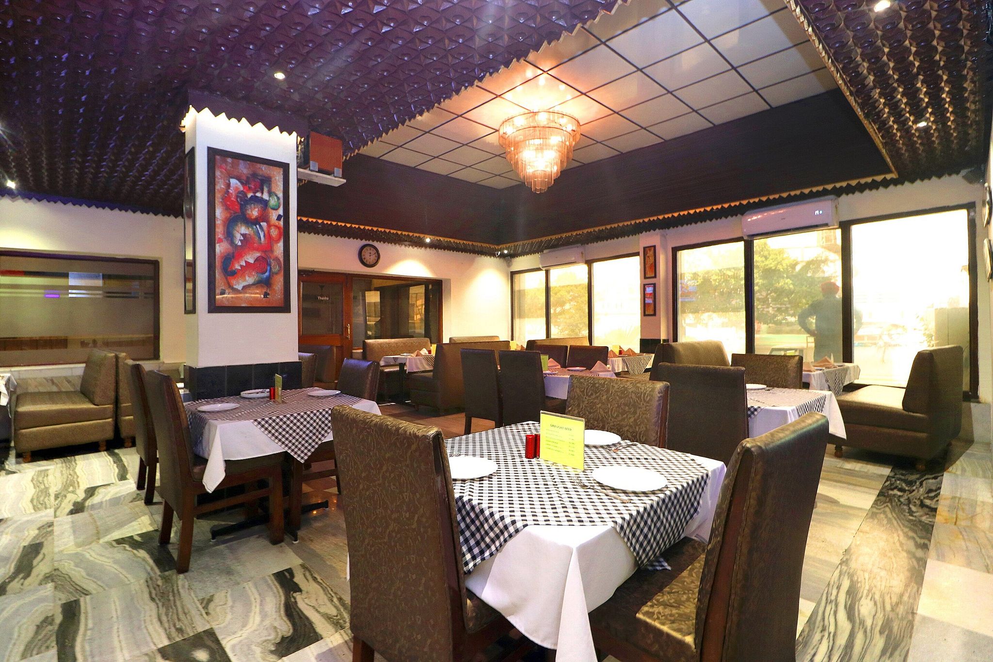 Food & Dining
