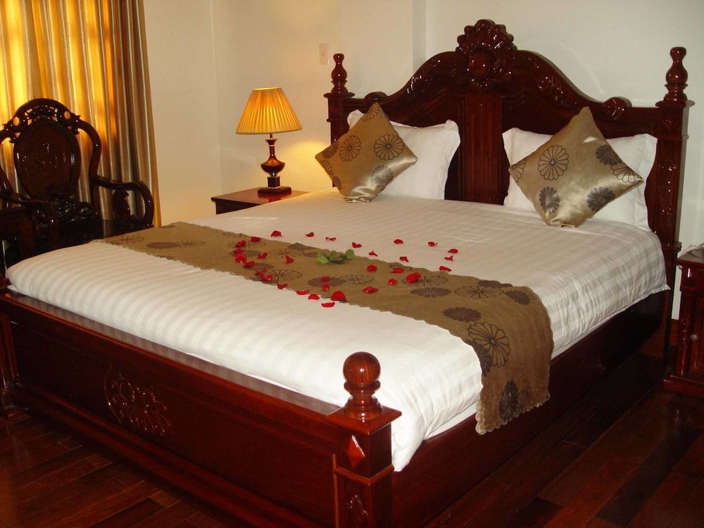 Kally Hotel Deluxe Room 3