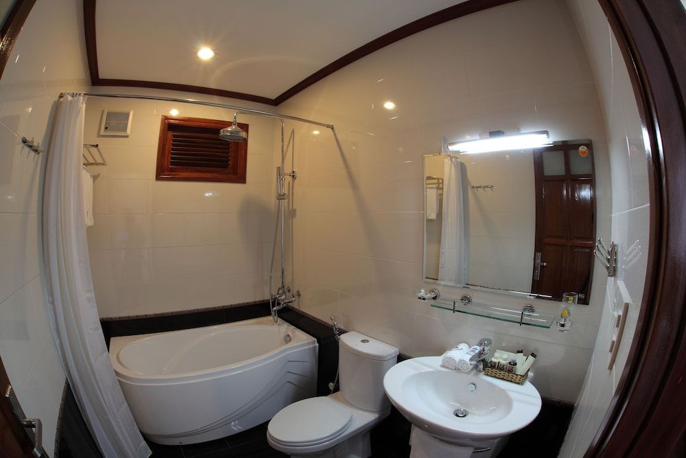 Kally Hotel Superior Room 3