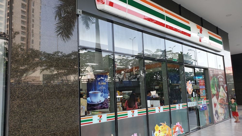 undefined Stay In Vietnam River Gate 8