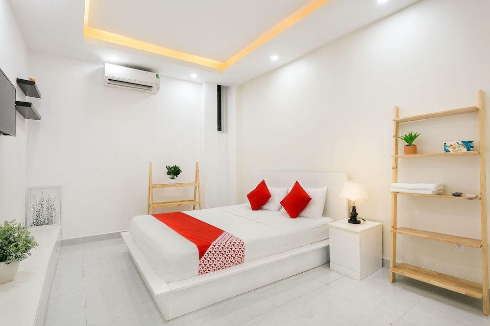 undefined OYO 122 Vela Apartment