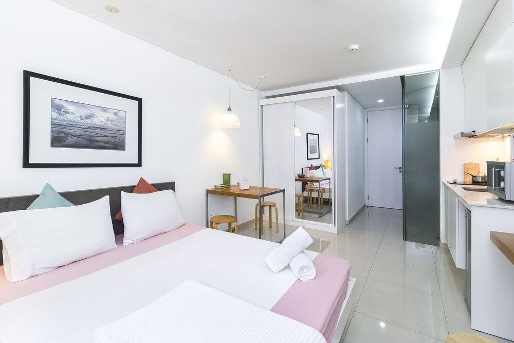 Christina's Saigon - An House Superior Studio (Potential Noise) 8