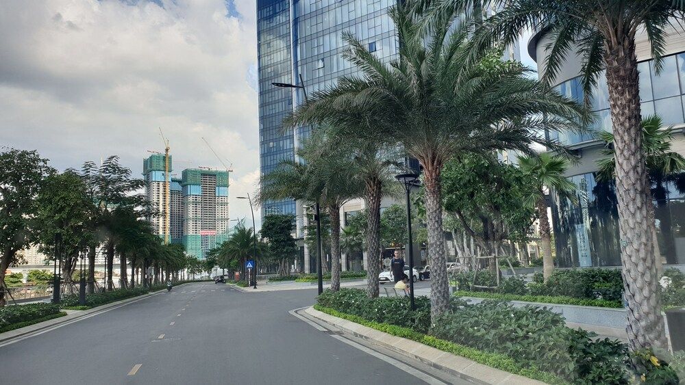 undefined Stay In Vietnam Vinhomes Golden River 9