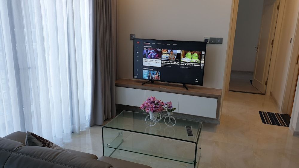 Stay In Vietnam Vinhomes Golden River Apartment, 2 Bedrooms (A2-27.04) 19