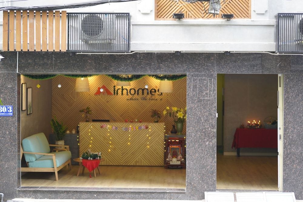 undefined Hotel Airhomes 3