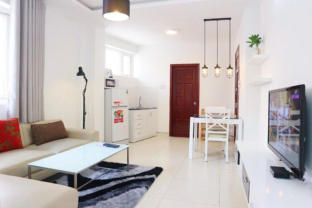 M-H Apartment Hotel Superior One-Bedroom Apartment 9