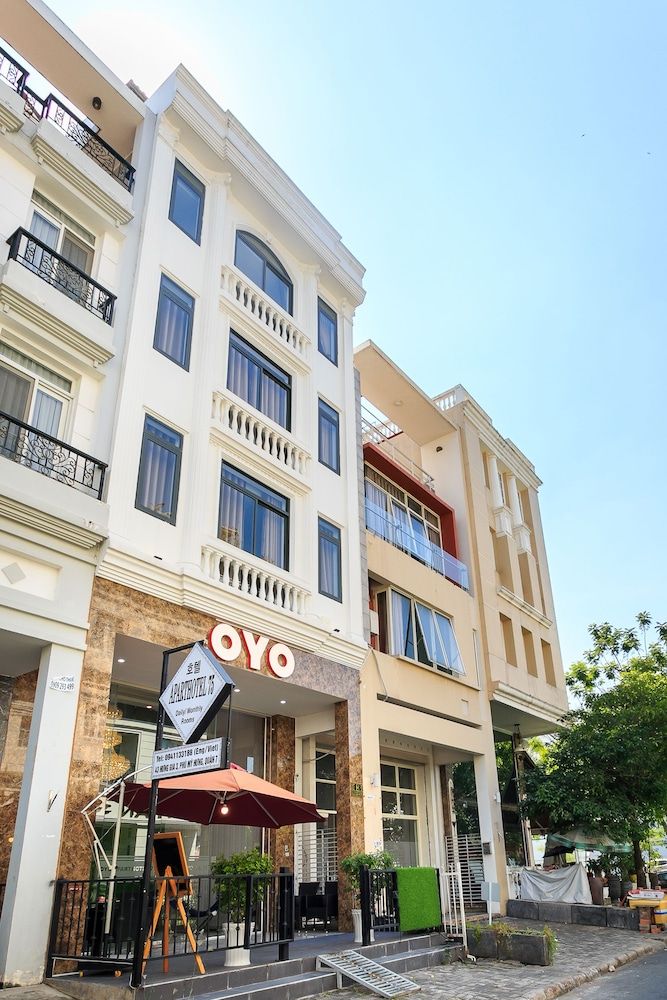 undefined OYO 136 Aparthotel 75 4