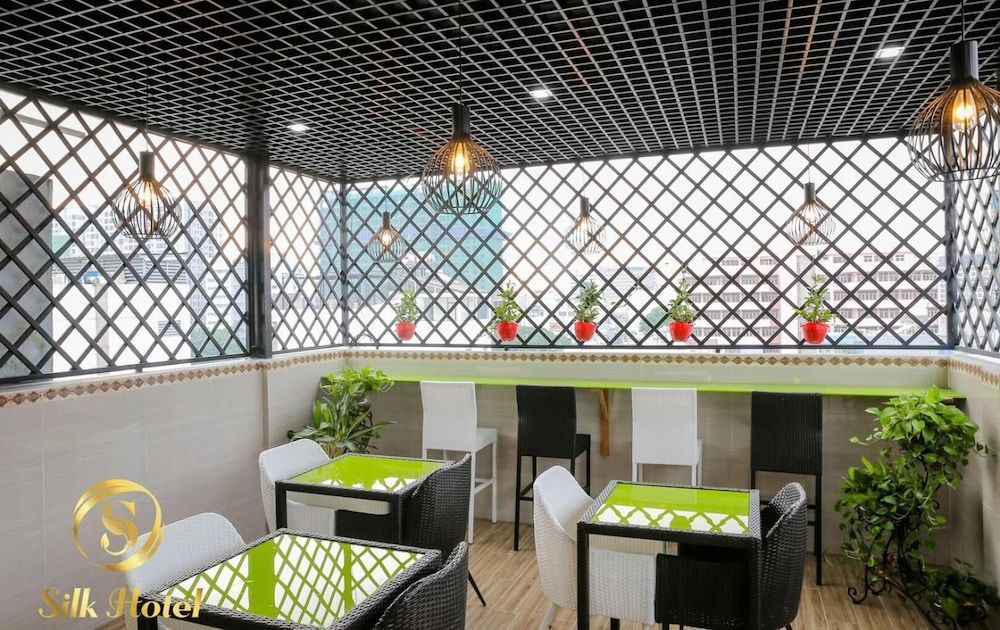 undefined Silk Hotel 5