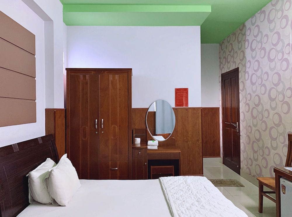 undefined Huynh Anh Hotel 8