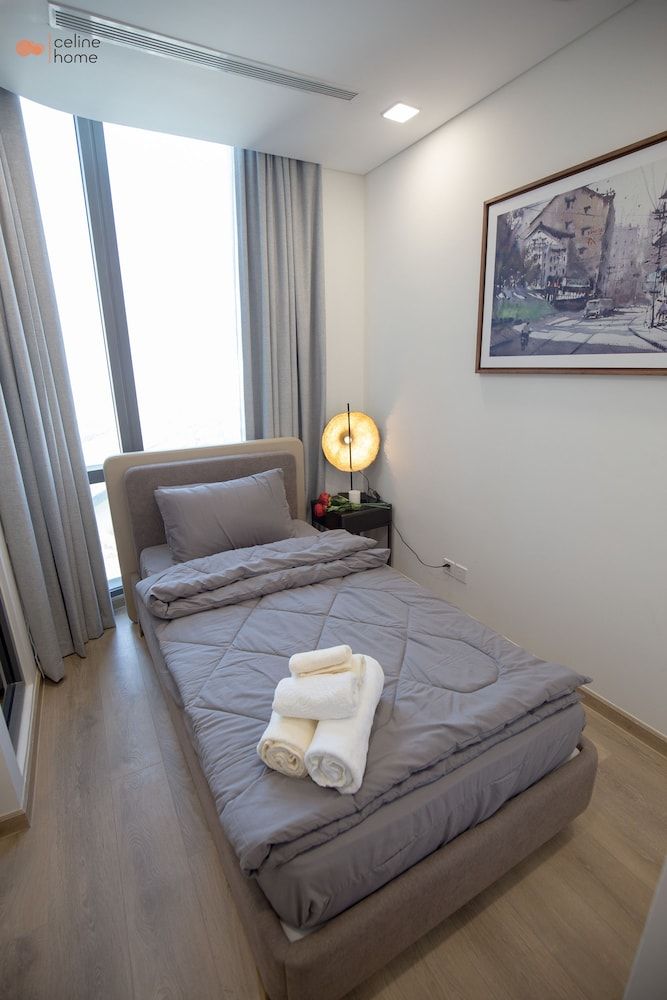 Celine Home - Vinhomes Central Park Apartment, 2 Bedrooms (L81- 4105) 5