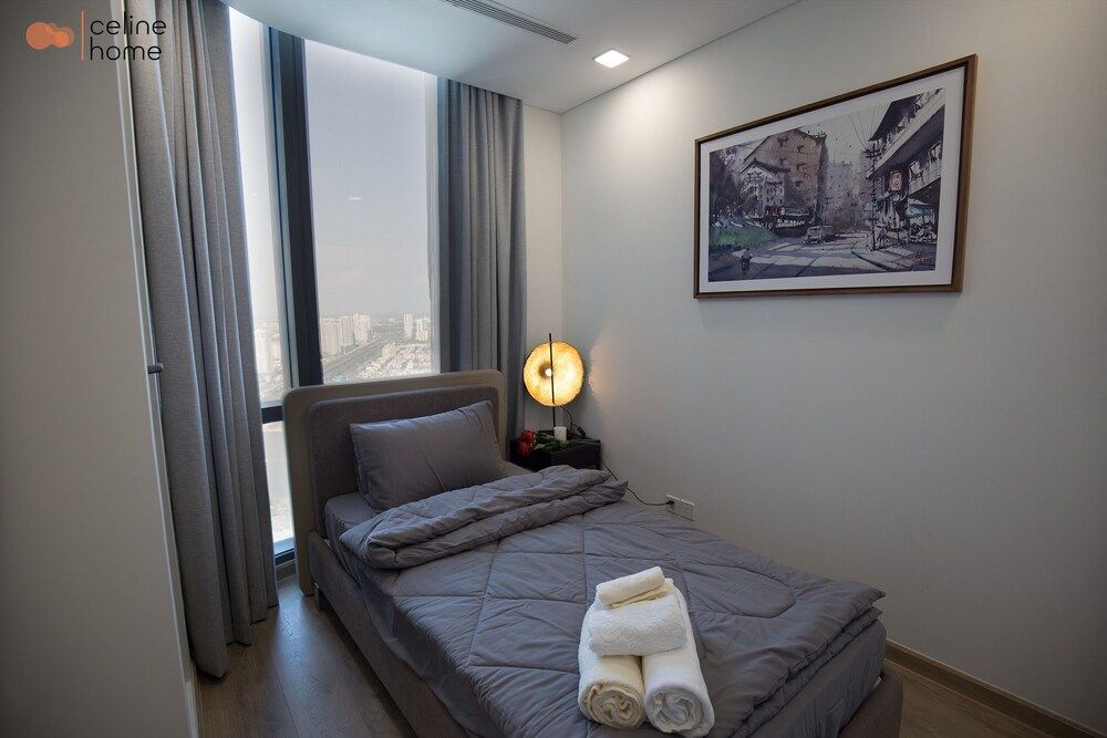 Celine Home - Vinhomes Central Park Apartment, 2 Bedrooms (L81- 4105) 6
