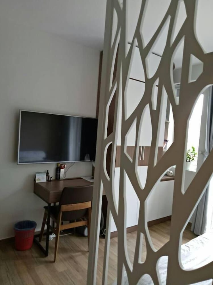 undefined Spring Light Apartment 10