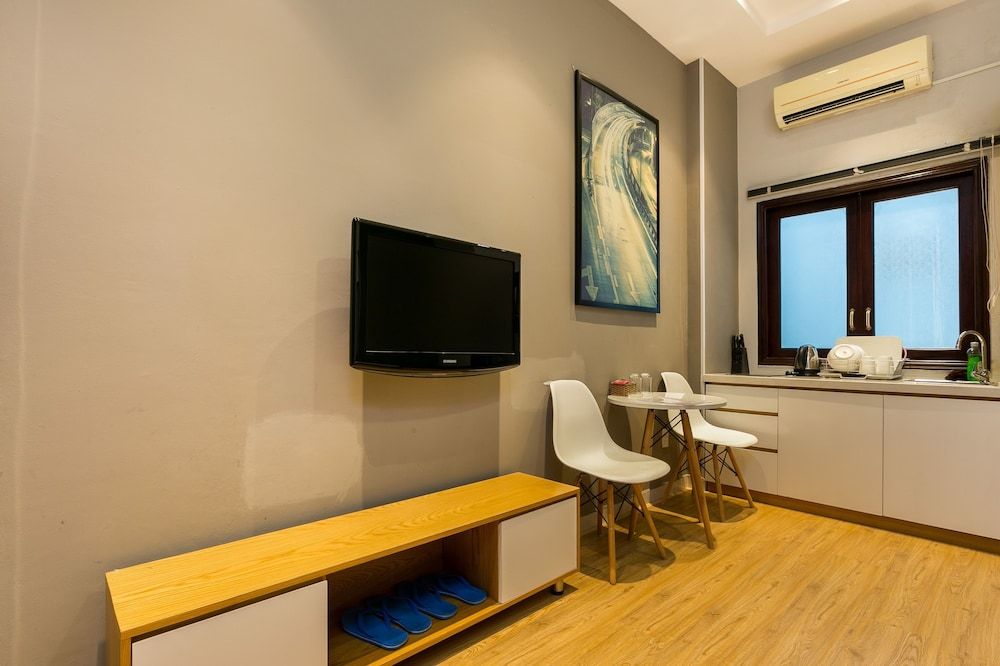 Amanda Phan 2 - Sai Gon Economy Studio, 1 Queen Bed, Smoking, Refrigerator & Microwave 8