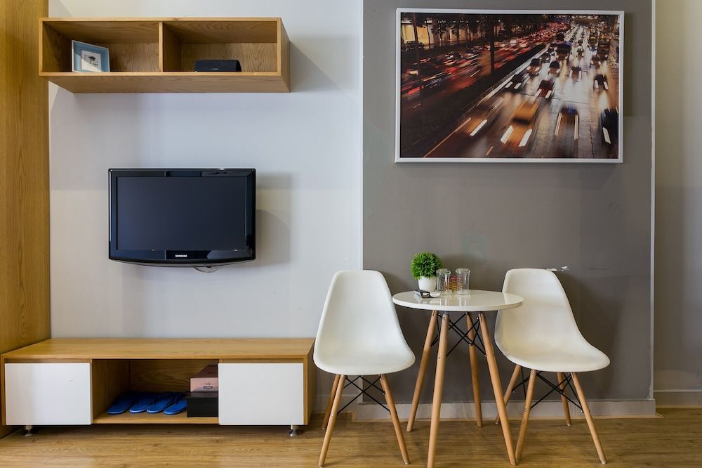 Amanda Phan 2 - Sai Gon Deluxe Studio, 1 Queen Bed, Refrigerator & Microwave 22