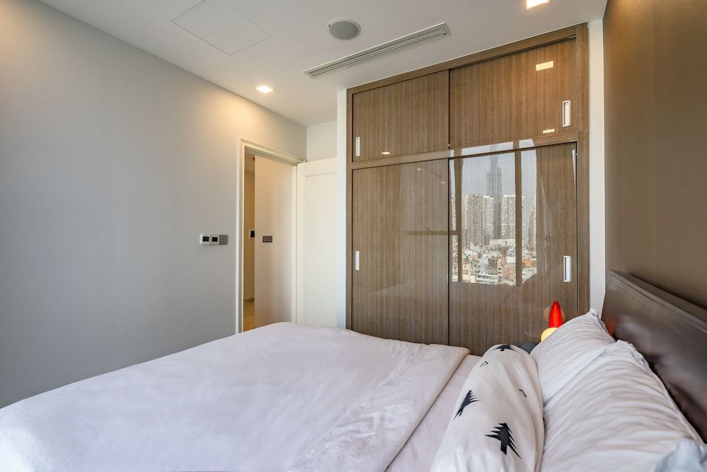 undefined NES House - Riverview Apartment 2