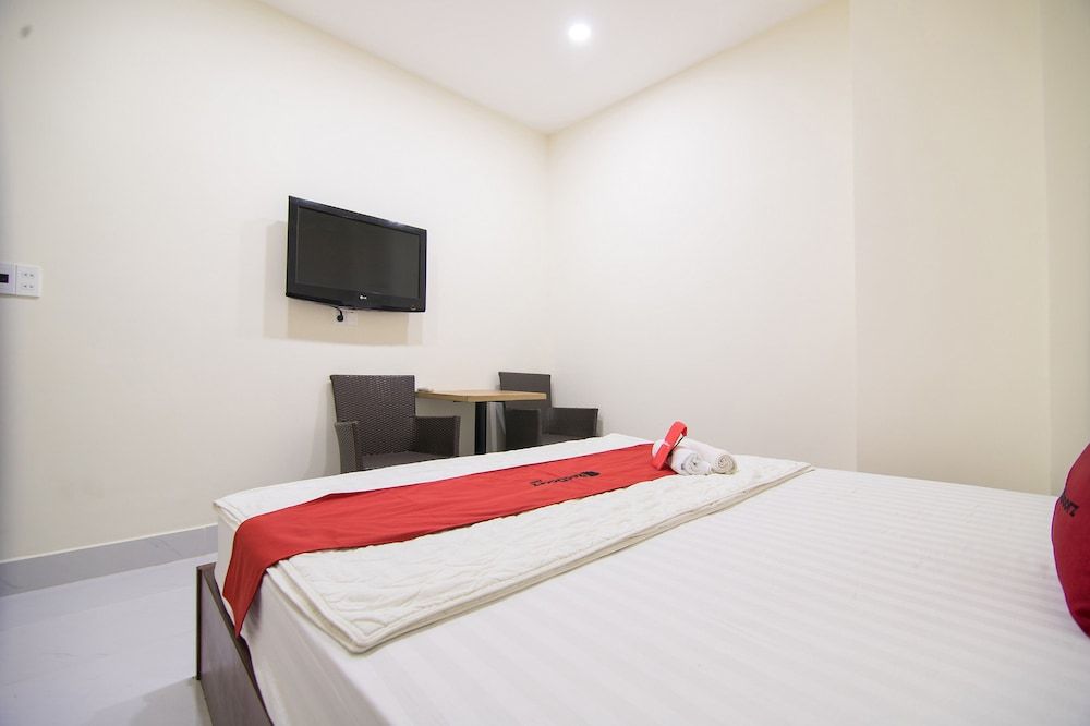 undefined RedDoorz @ Le Van Sy Street 3