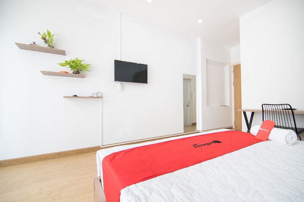 undefined RedDoorz @ Tran Hung Dao Street 2