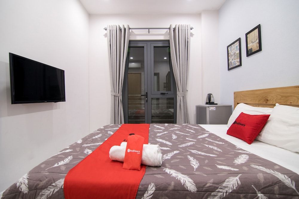 RedDoorz @ Nguyen Dinh Chieu Street Standard Double Room 4